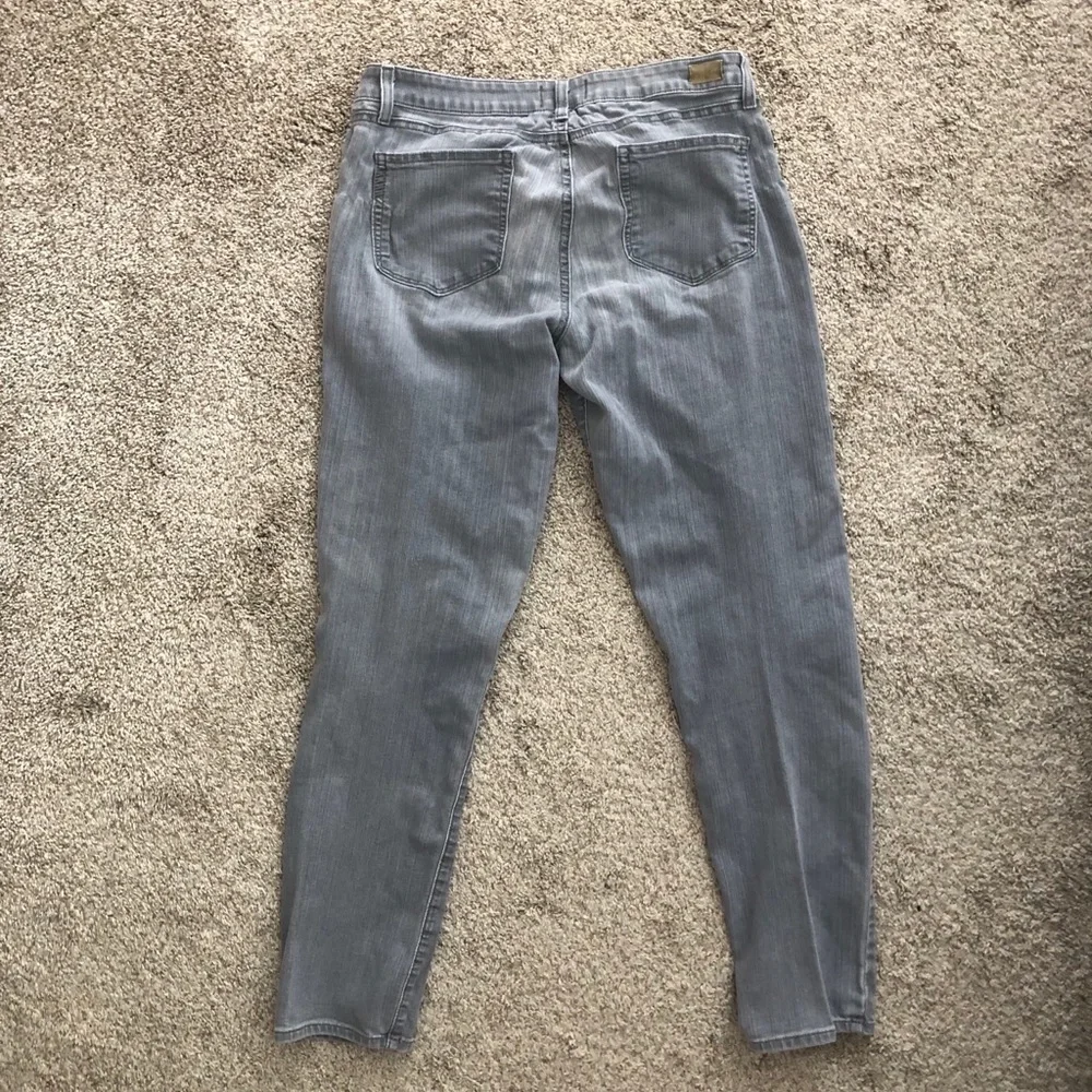 Women’s Paige Skyline Skinny Grey Size 32
